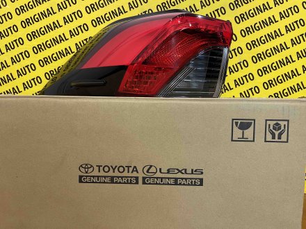 Фонарь задний левый в крыло Rav 4 19- TOYOTA 8156142230